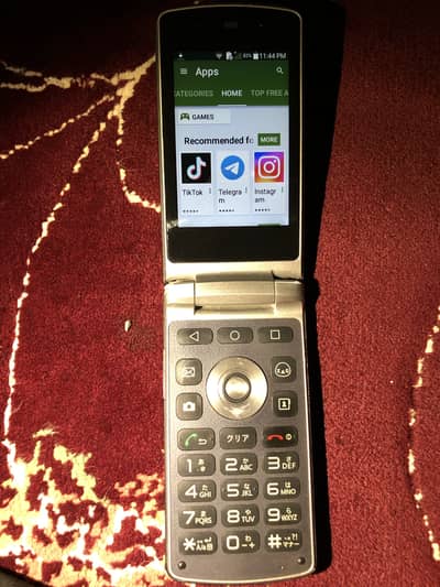 LG S01 premium class smartphone touchscreen data hotspot WiFi 4GB