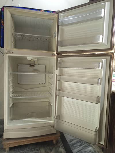 Dawlance Fridge Sale | Excellent Condition