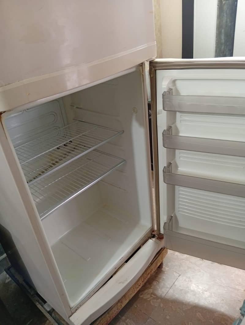 fridge 0