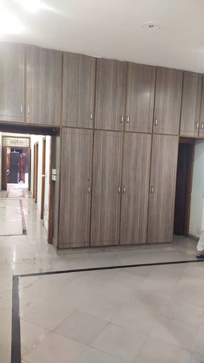 Near wapda town Gulshan e Lahore society 10 Mrla lower portion for rent