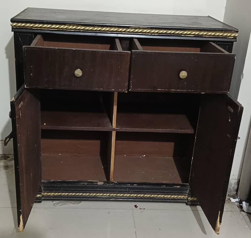 Cabinets 3