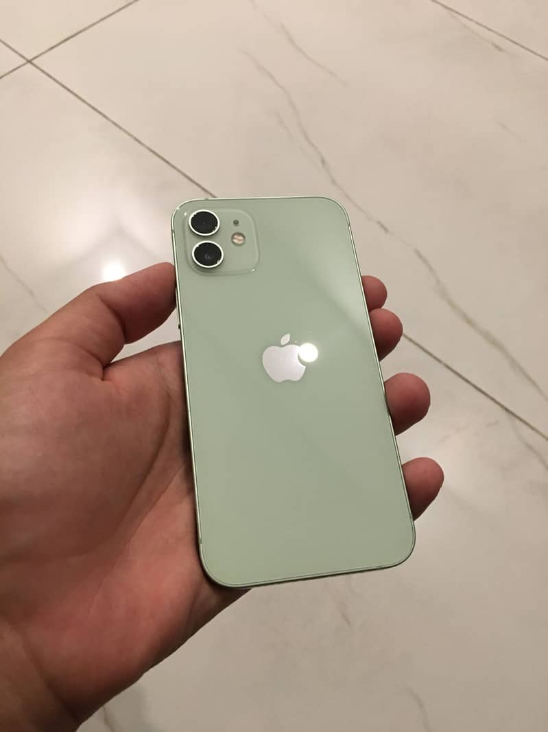 Apple iPhone 12 0