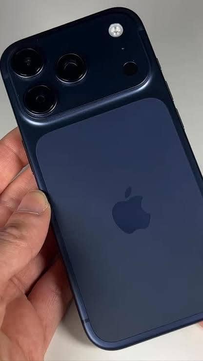 Apple iPhone 17 Pro Max 7