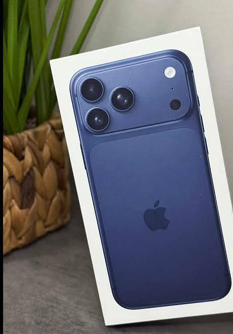 Apple iPhone 17 Pro Max 10