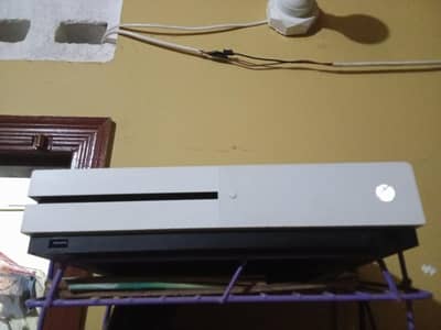 Xbox one s sealed official with 2 months game pass