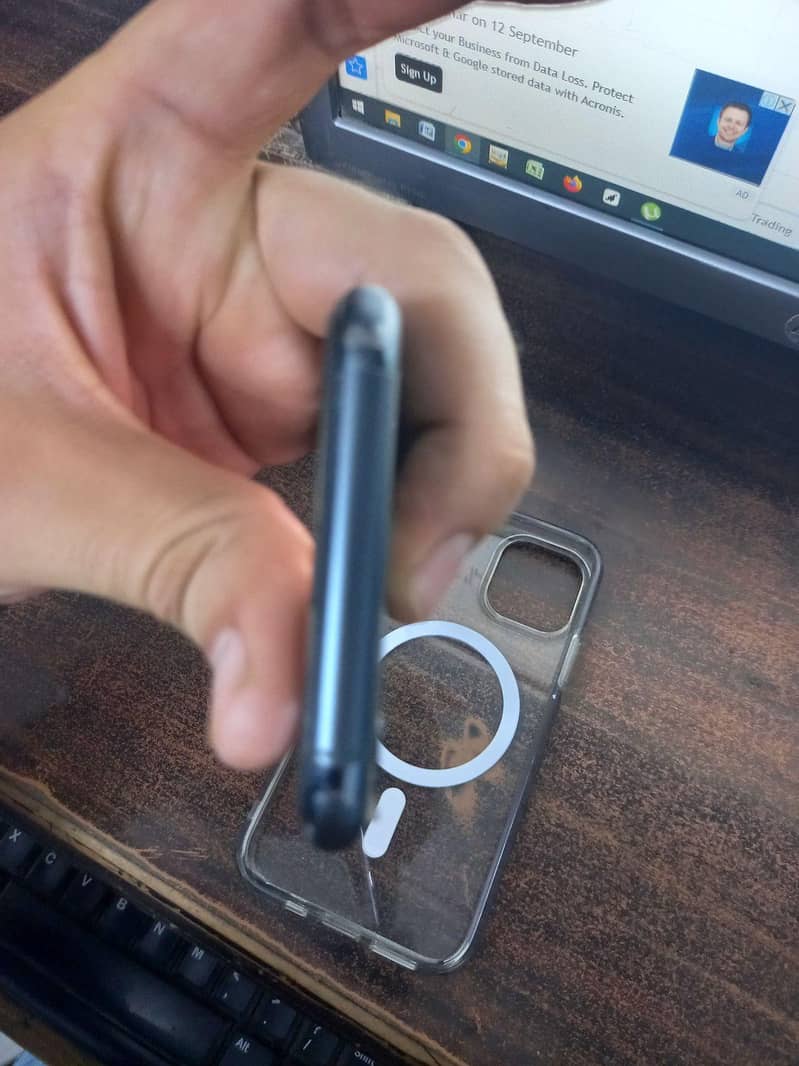 Apple iPhone 11 Pro 3