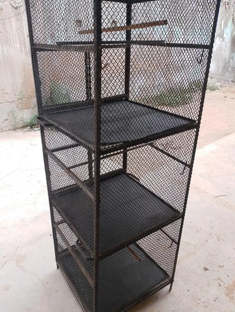 Cage for sale Full painted and heavy cage — photo 2