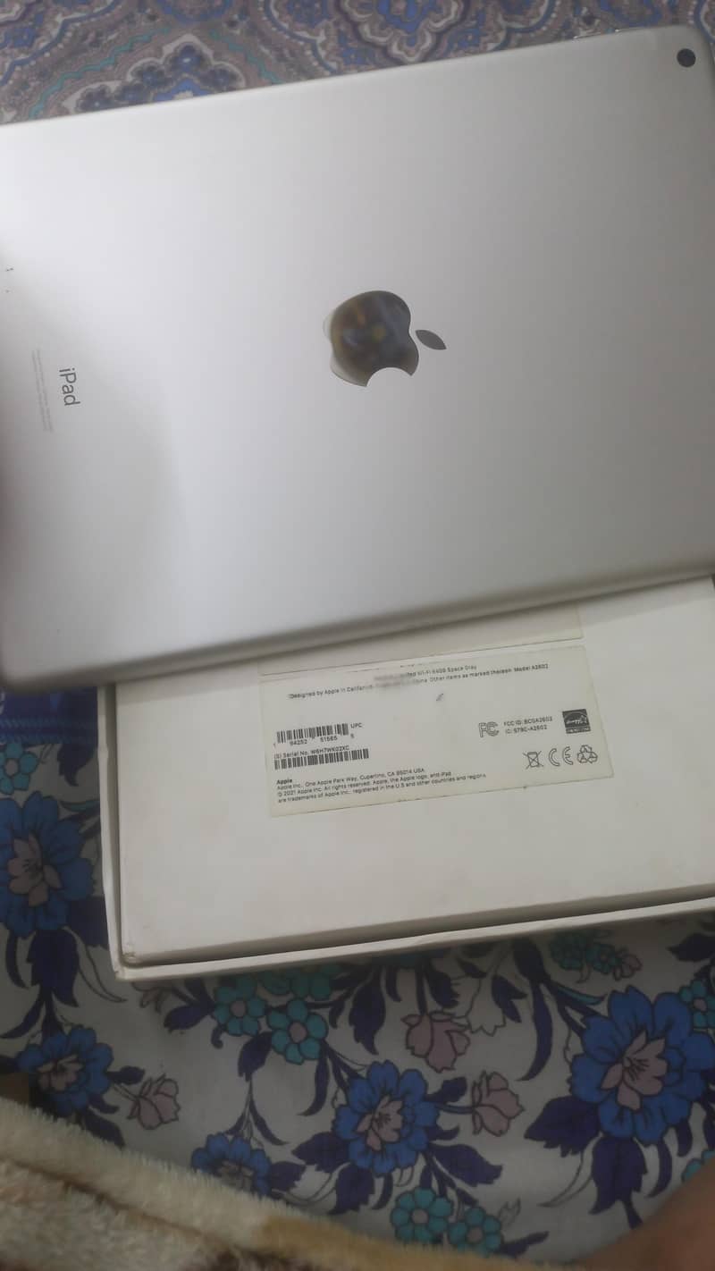 I pad (9th generation) 4