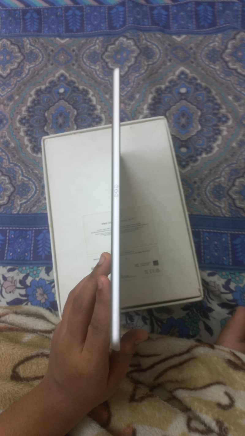 I pad (9th generation) 5