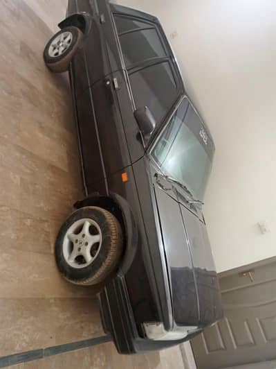Nissan Sunny 1987