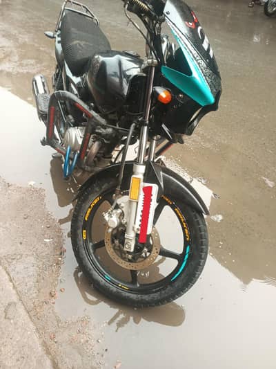 Yamaha YB125zdx in Exilent condition no OLX chat only watts app or cal
