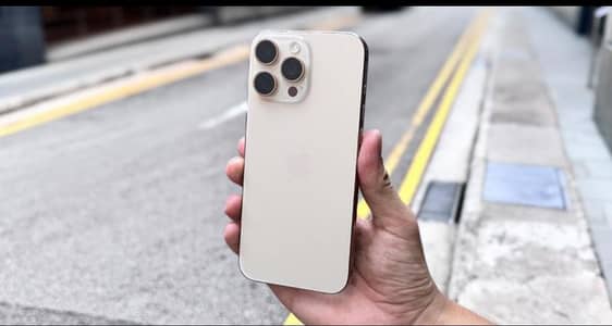 Apple iPhone 16 Pro Max