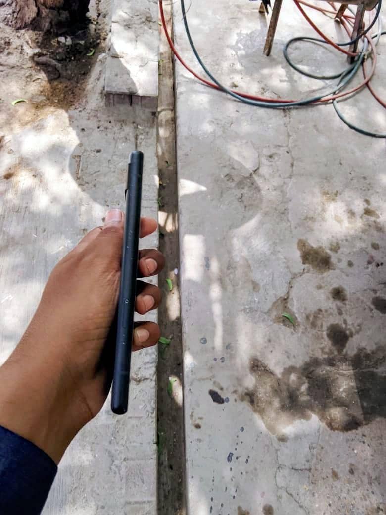 Google Pixel 6a 4