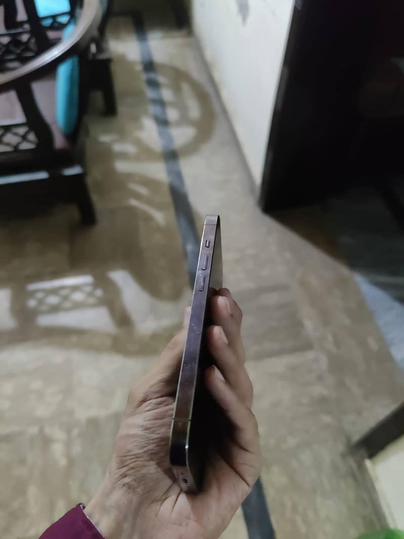 Iphone 14 pro 4