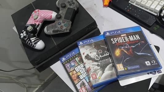 Sony Ps4 fat 500gb With 3 games 2 controler With 3 games 2 controllers