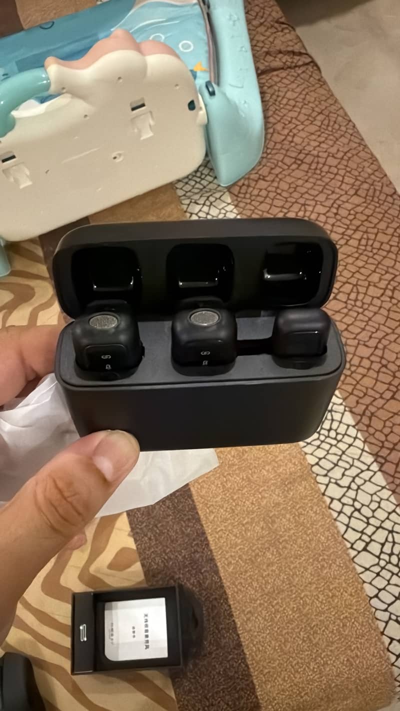 Sx6 Wireless microphone (never used) 2