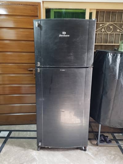 Dawlance 91996HZ Refrigerator • 18.5 cu. ft. • Two-door • Top Freezer