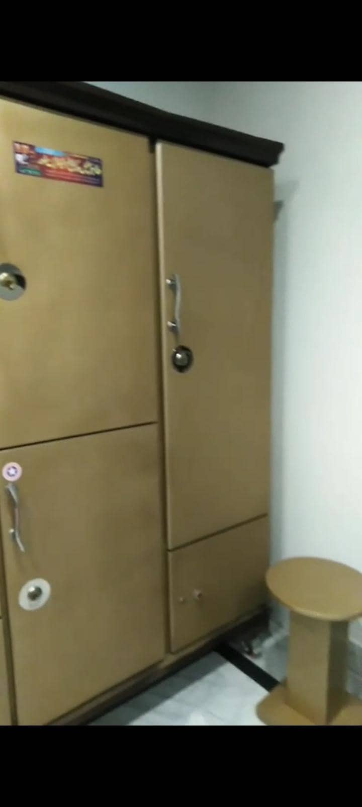 safe almari 2