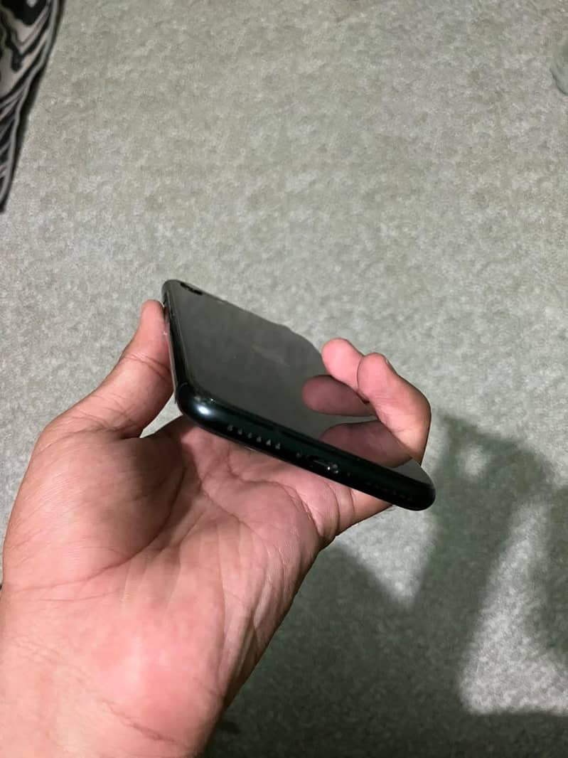 Apple iPhone SE 3