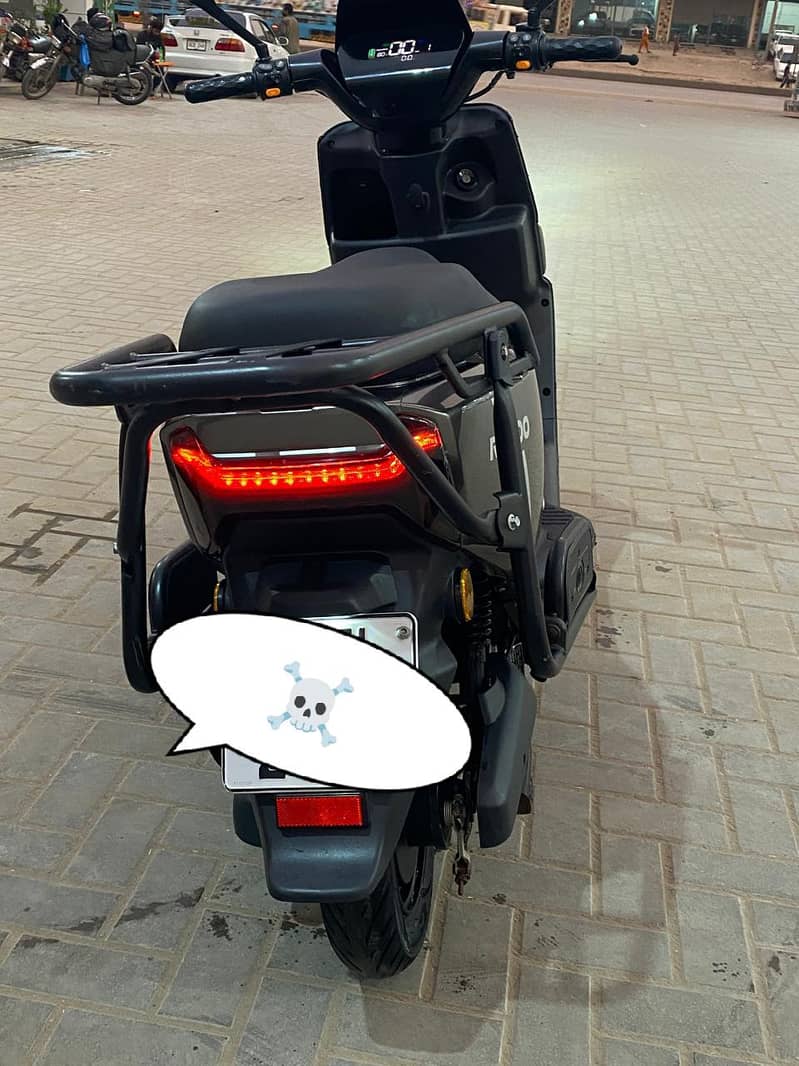 Scooty 1