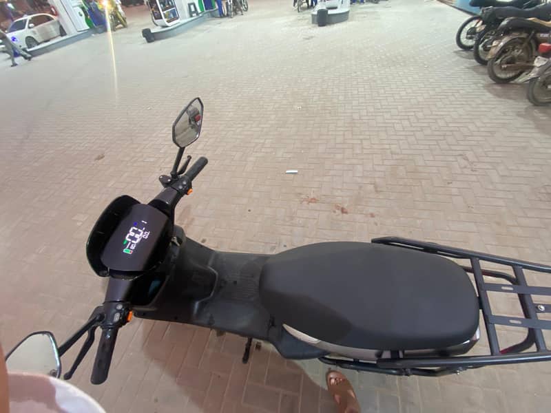 Scooty 7