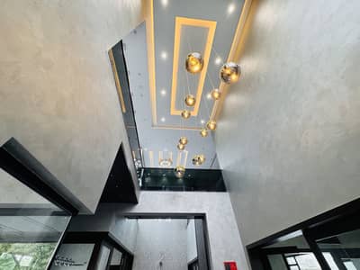 10 Marla Modern House For Sale