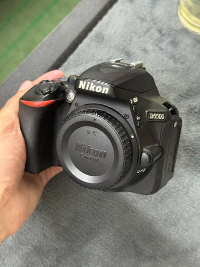 Nikon D5500 like new
