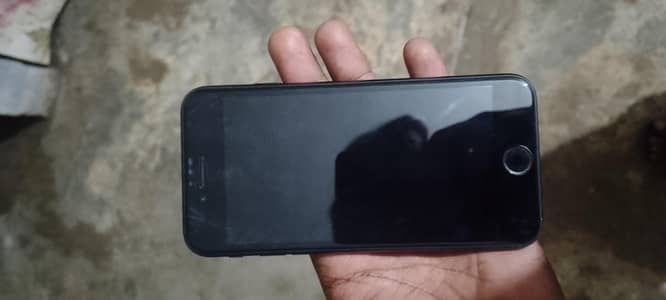 Apple iPhone SE