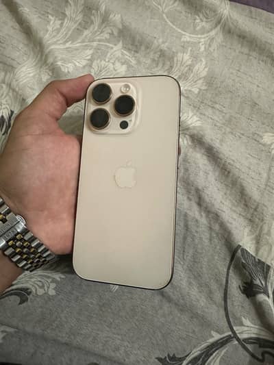 Apple iPhone 16 Pro