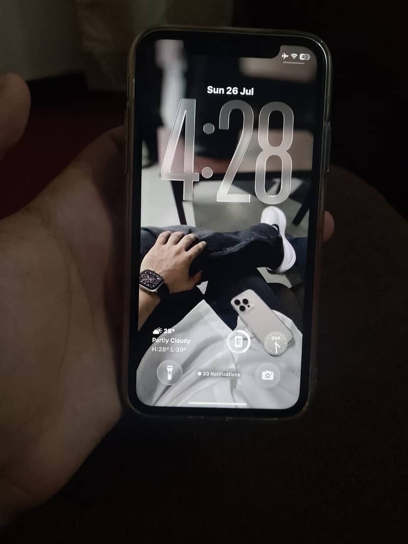 Apple iPhone 11 0