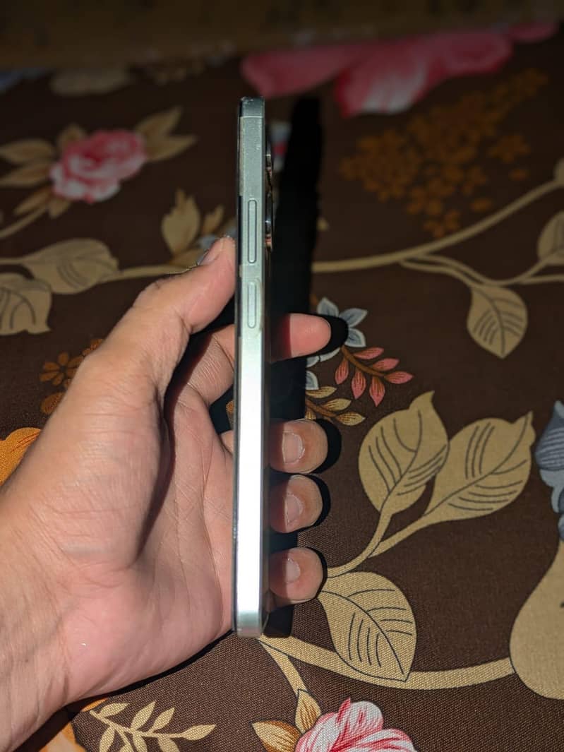 Realme Note 60x 8