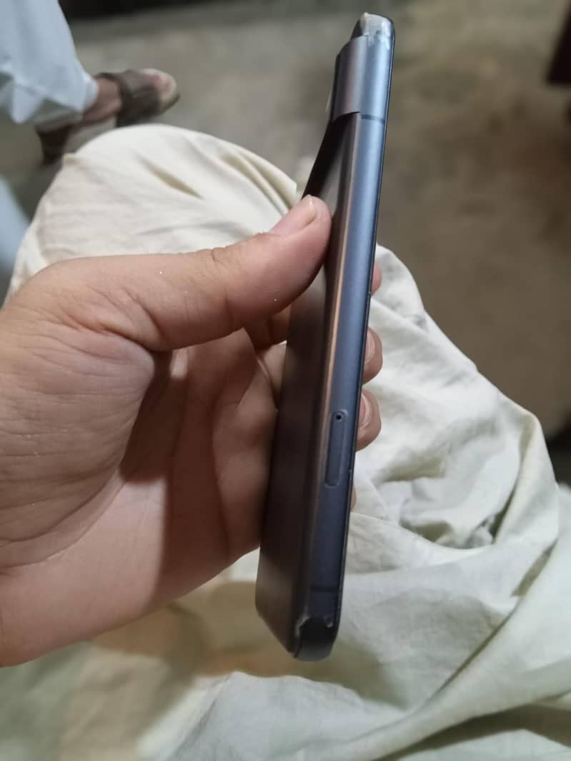 Google Pixel 8 2
