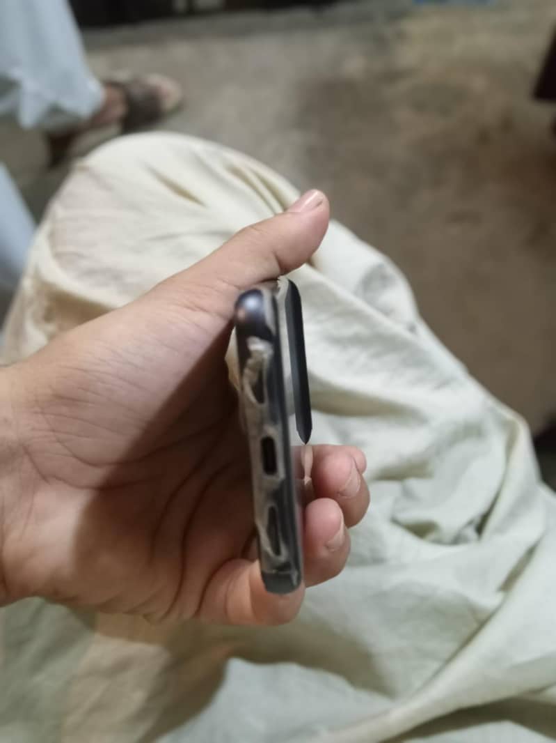 Google Pixel 8 3