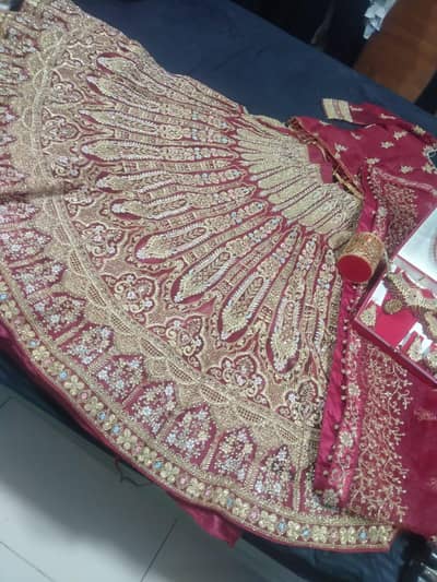 bridal dress 1 time used