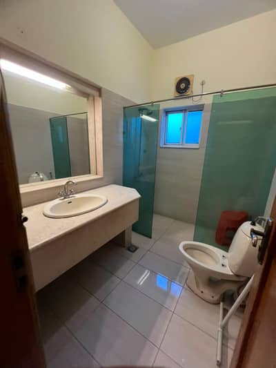 F-10 Excellent 700 SQY Separate Gate Upper Portion Along With Separate Parking Proper 3 Bedrooms, Proper 3 Attached Bathrooms Modern Fittings Along With Neat Flooring Drawing Dining, TV Lounge, Kitchen