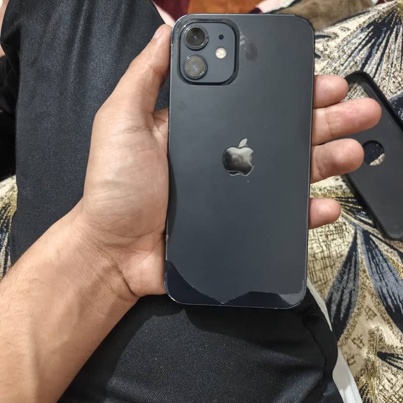 Apple iPhone 12 3