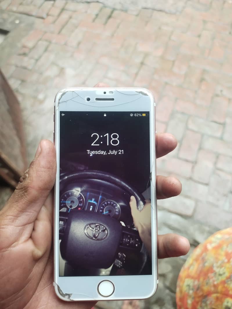 Apple iPhone 7 1