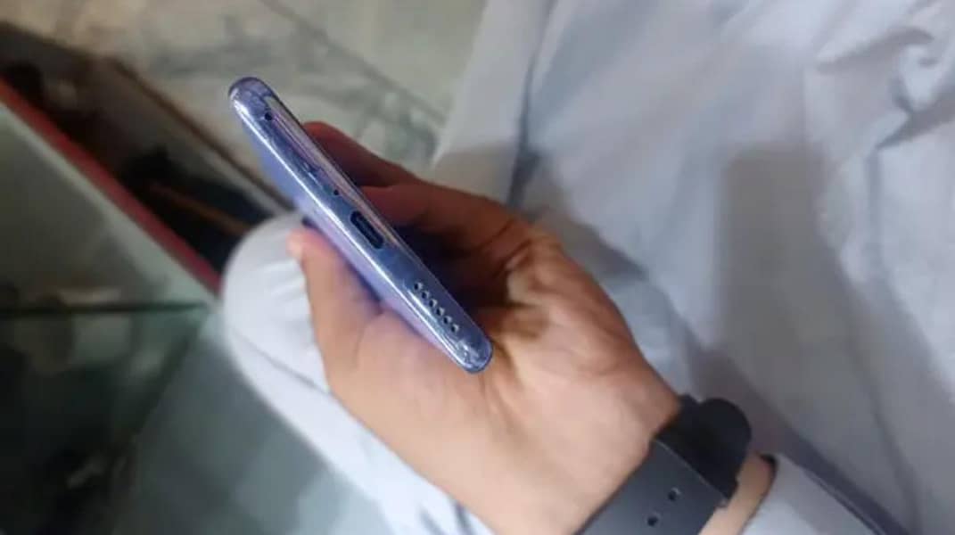 Tecno CAMON 30S 3