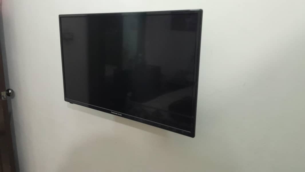 SMART LED TV 1