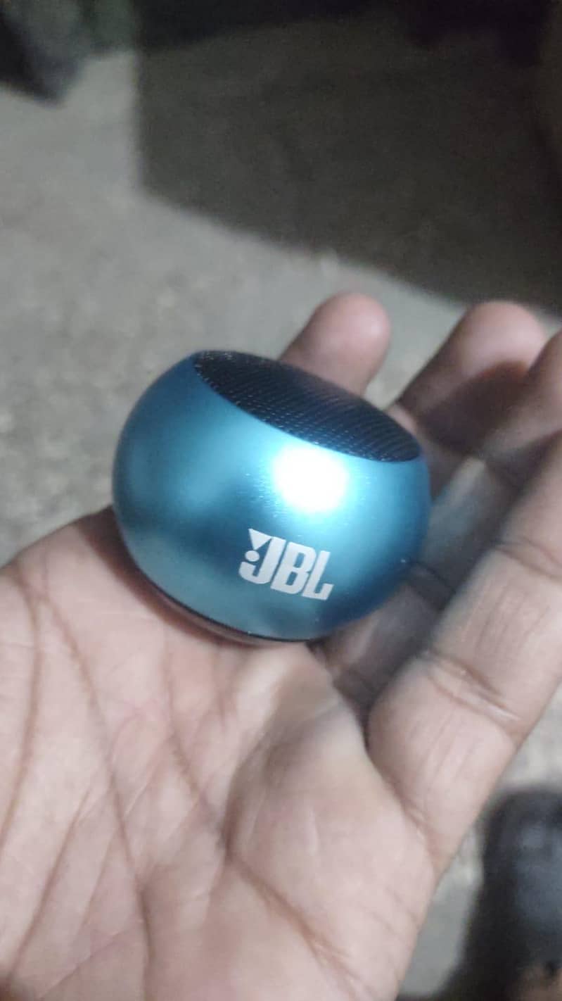 JBL speaker  wireless 1