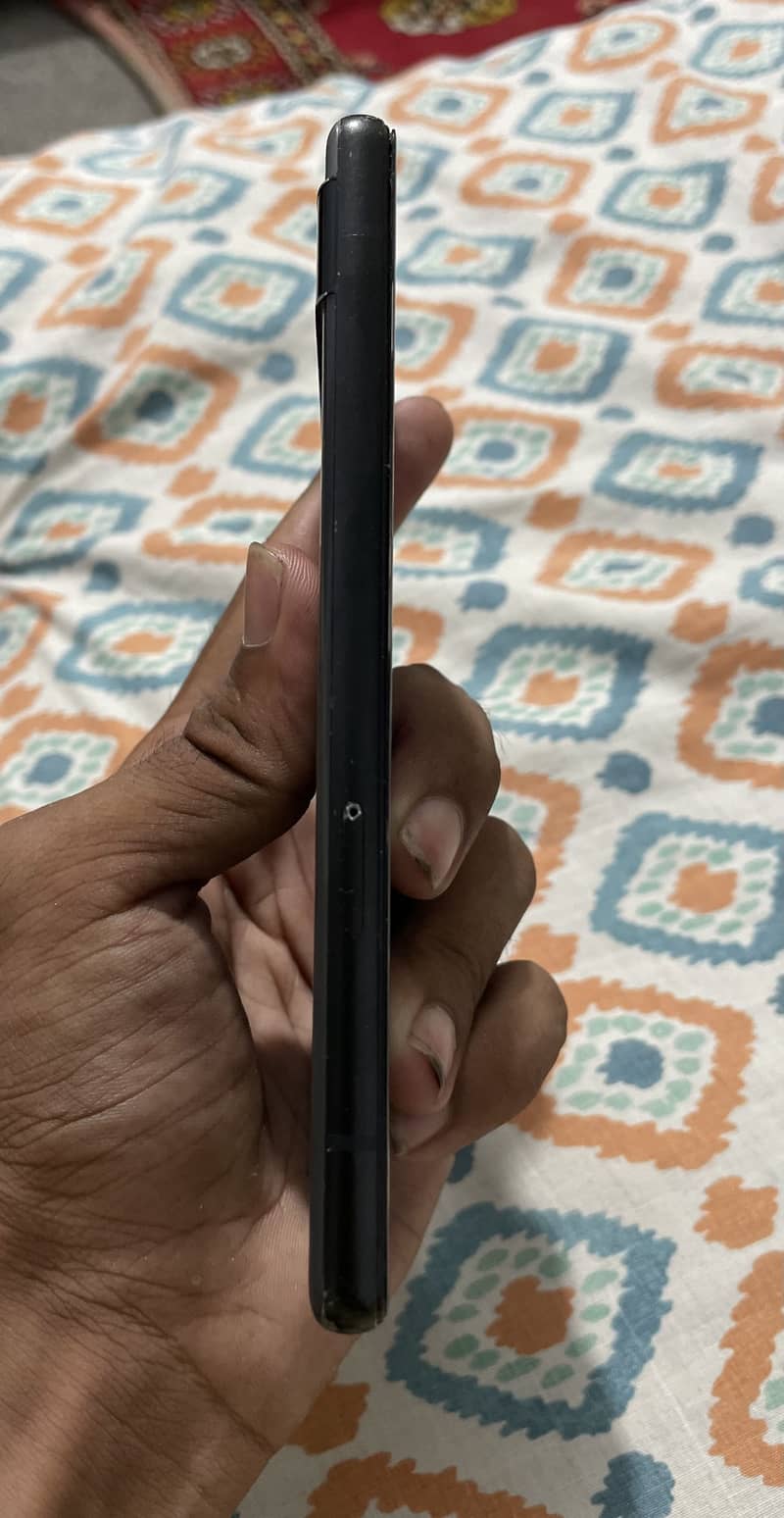 Google Pixel 6a 4