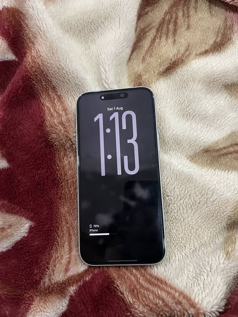 Apple iPhone 17 Pro Max 3