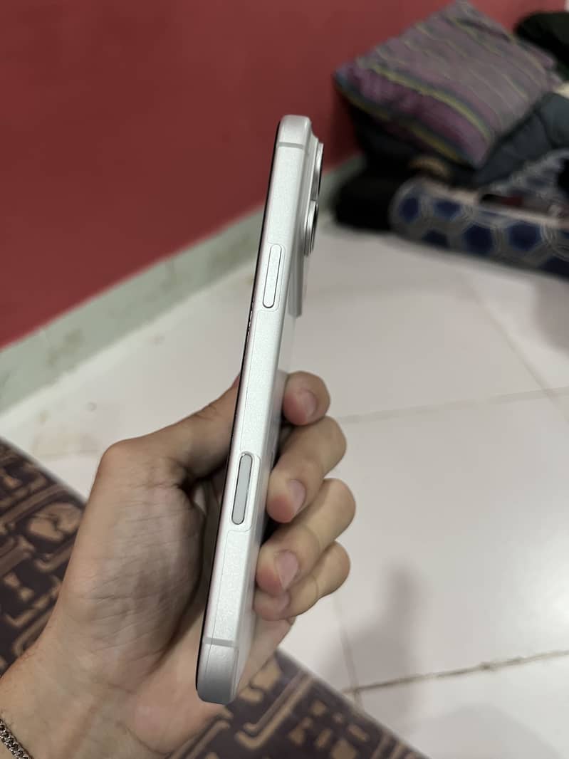 Apple iPhone 17 Pro Max 5