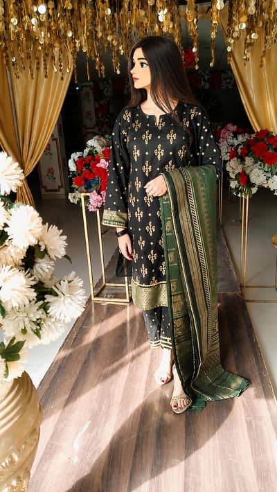 Women’s 3 Piece Slub Lawn Suit – Good condition