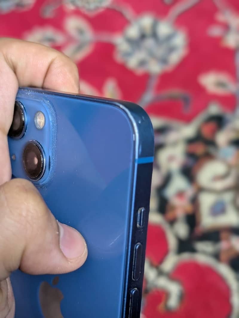 IPHONE 13 6