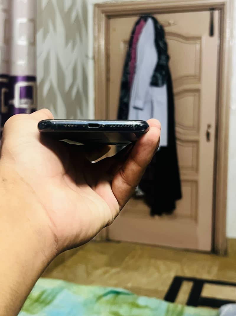 Iphone 11 pro max 2