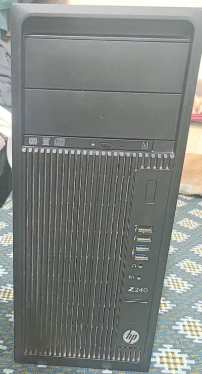 HP Z240 Tower workstation