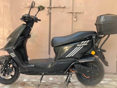 Scooter motorcycle 3359538236