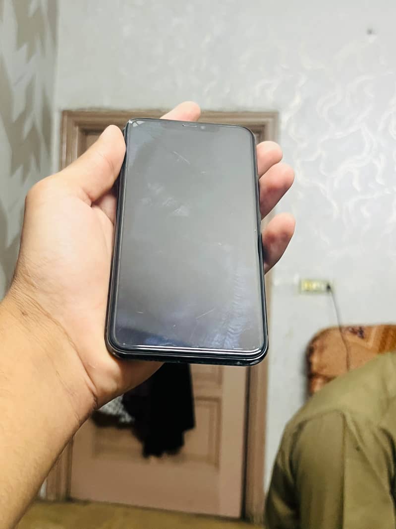 Iphone 11 pro max 5