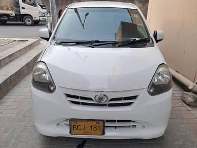 Daihatsu Mira 2012